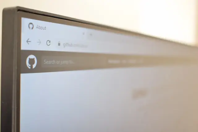 GitHub新创建repo的默认分支将由master变为main，用户可自定义默认分支名